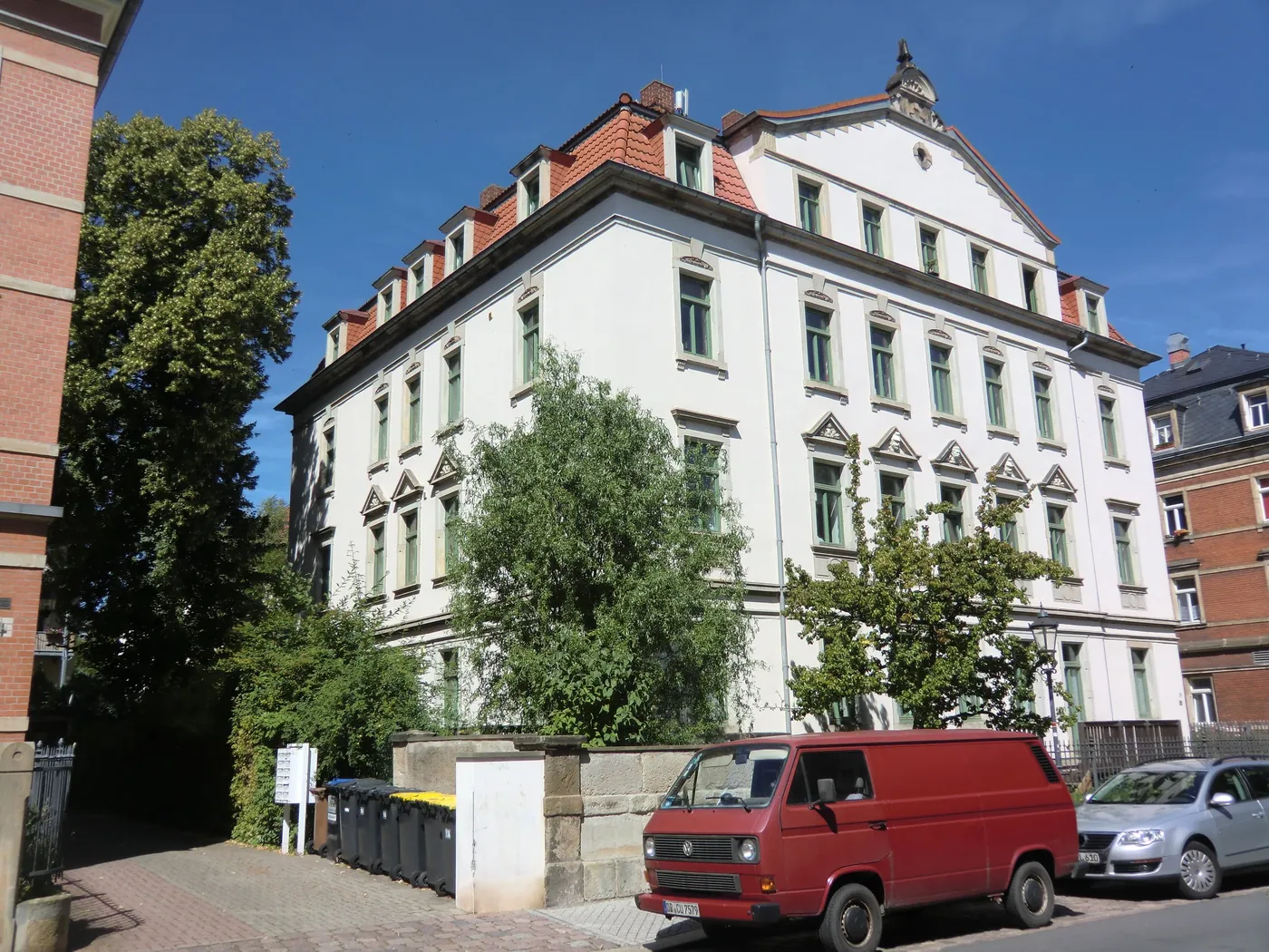 Wohnhaus Klingestraße 2, Vorderansicht Ost